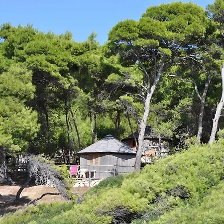 Touring Club Italiano - Isole Tremiti Kompleks wypoczynkowy 3*