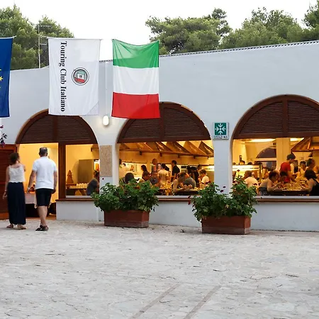 Kompleks wypoczynkowy Touring Club Italiano - Isole Tremiti 3*