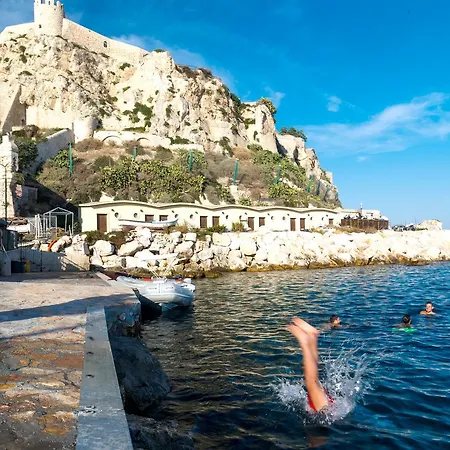 Touring Club Italiano - Isole Tremiti Kompleks wypoczynkowy 3*