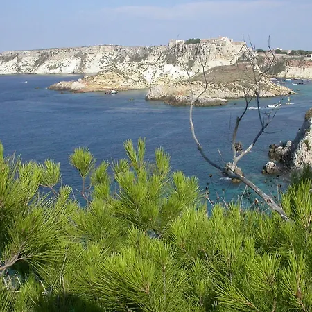 Kompleks wypoczynkowy Touring Club Italiano - Isole Tremiti 3*
