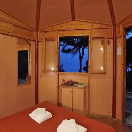 Touring Club Italiano - Isole Tremiti Parco vacanze